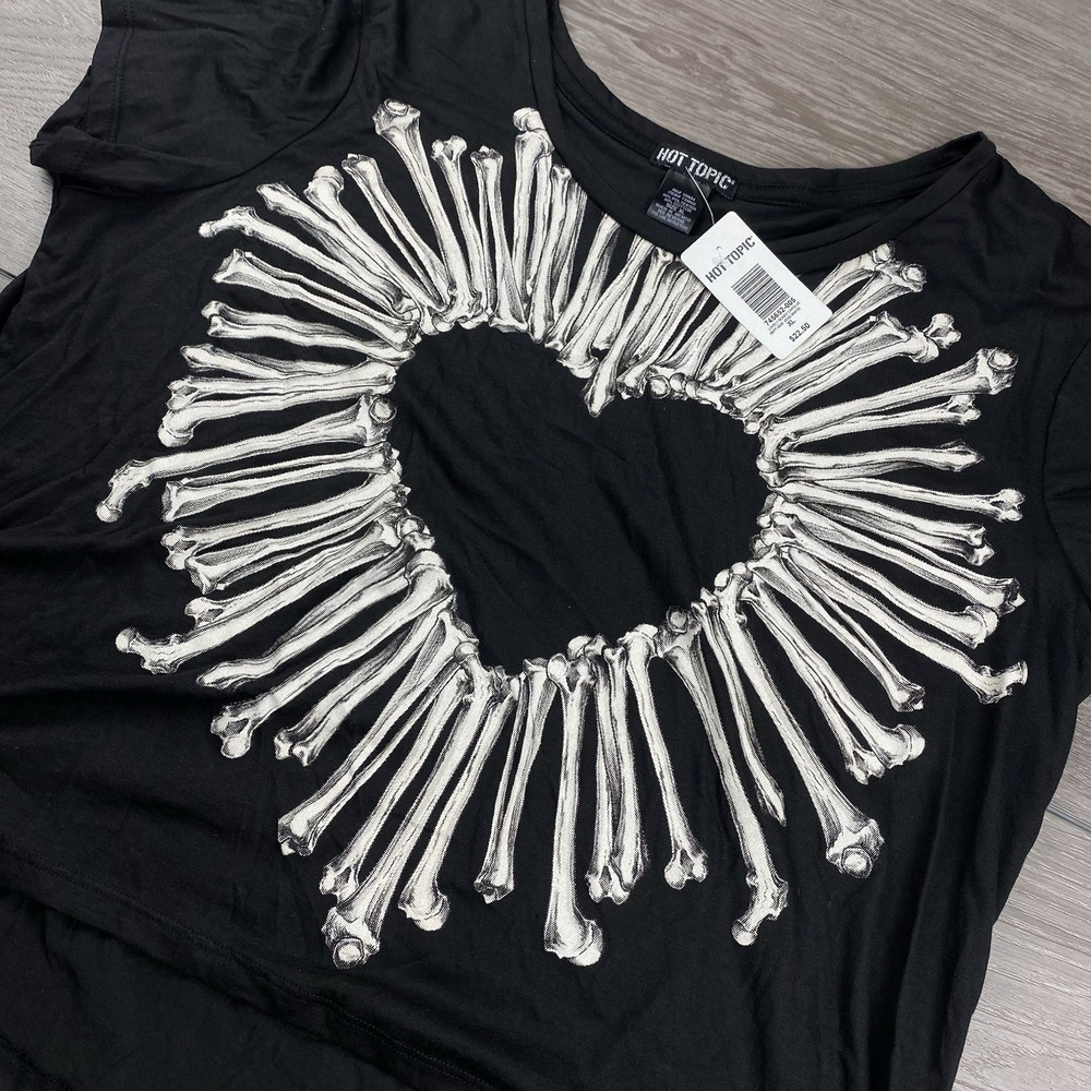 Hot Topic Women's "Lovely Bones" Short Sleeve T-Shirt Black XL New